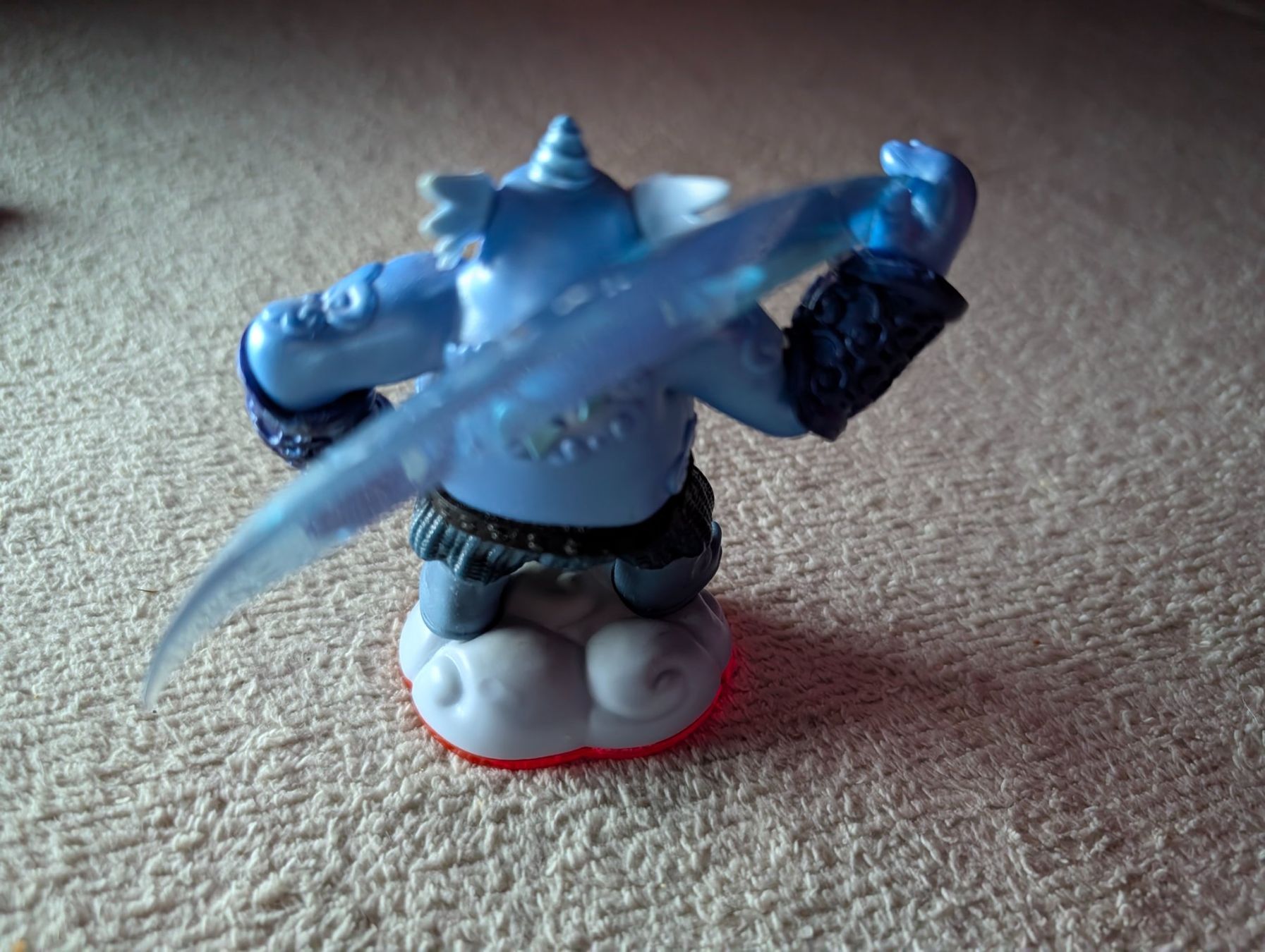 Statuette: Skylanders Trap Team Master Figure Gusto – Usato da Hünenberg See venduto da SpecialEditionGaming 1