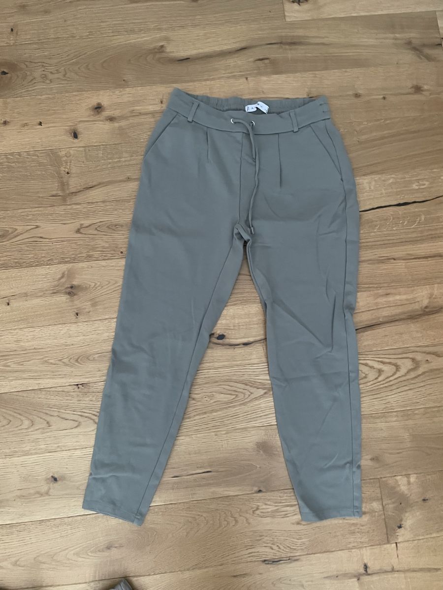 Hosen: Mintgrüne Stoffhose – Neu (gemäss Beschreibung) aus Teufenthal AG von kur_56
