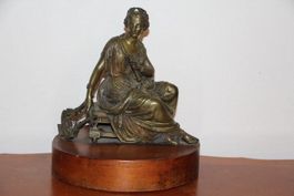Antique sculpteur en bronze  .