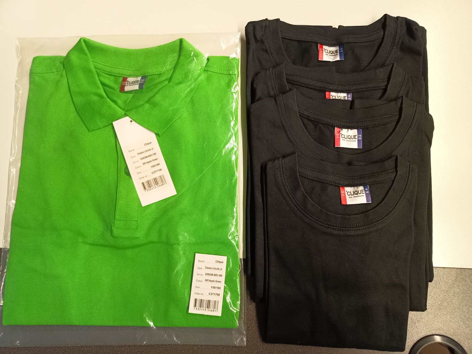 Camicie, T-shirt & Polo: Restposten Kinder T- Shirts – Nuovo (secondo la descrizione) da Oberegg venduto da 19franzi94