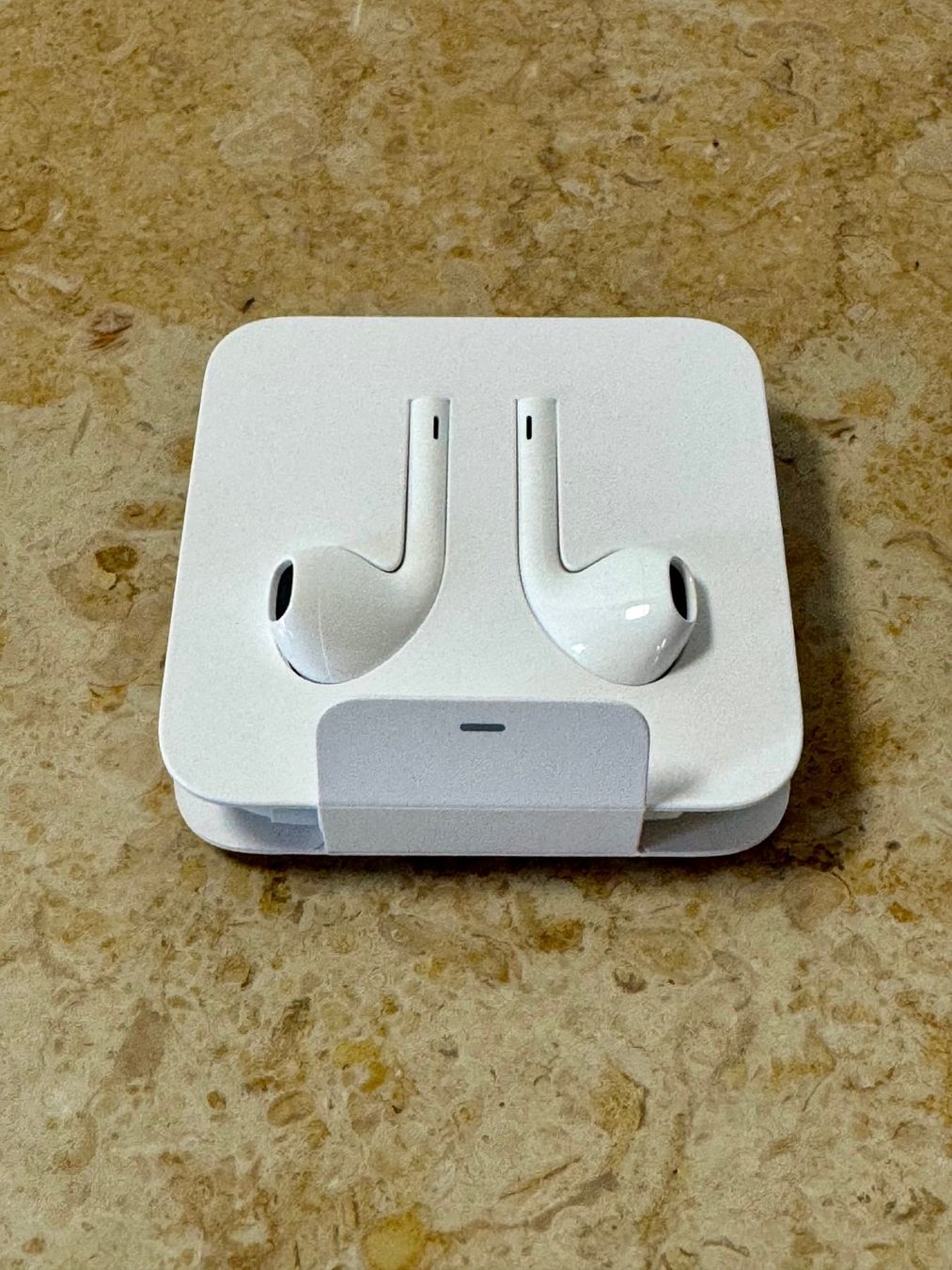Apple Kopfhörer: Apple EarPods | Lightning Connector | White - Neu – Neu und originalverpackt aus Soyhières von Spartan117 1