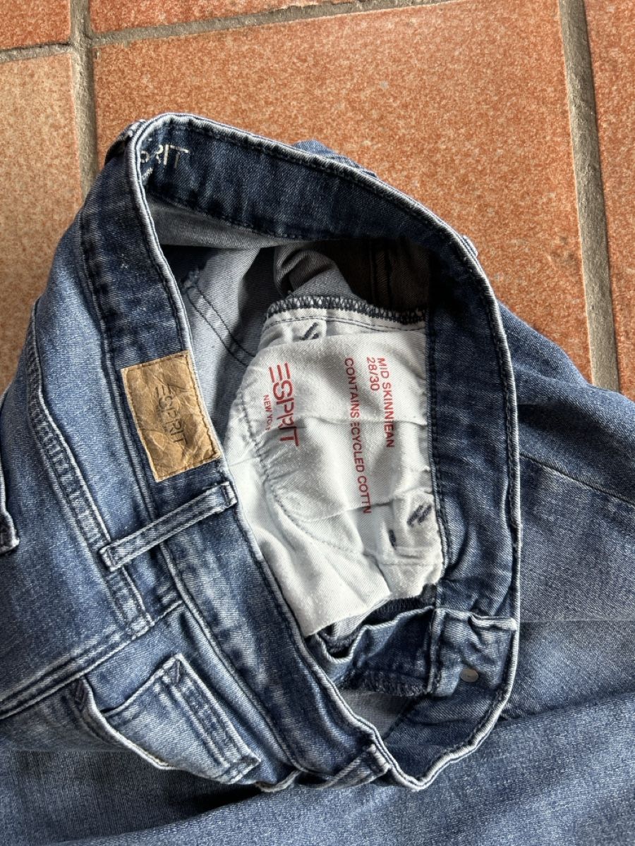 Esprit Jeans: Jeans Esprit Gr. 28/30 – Gebraucht aus Utzenstorf von LHS48 1