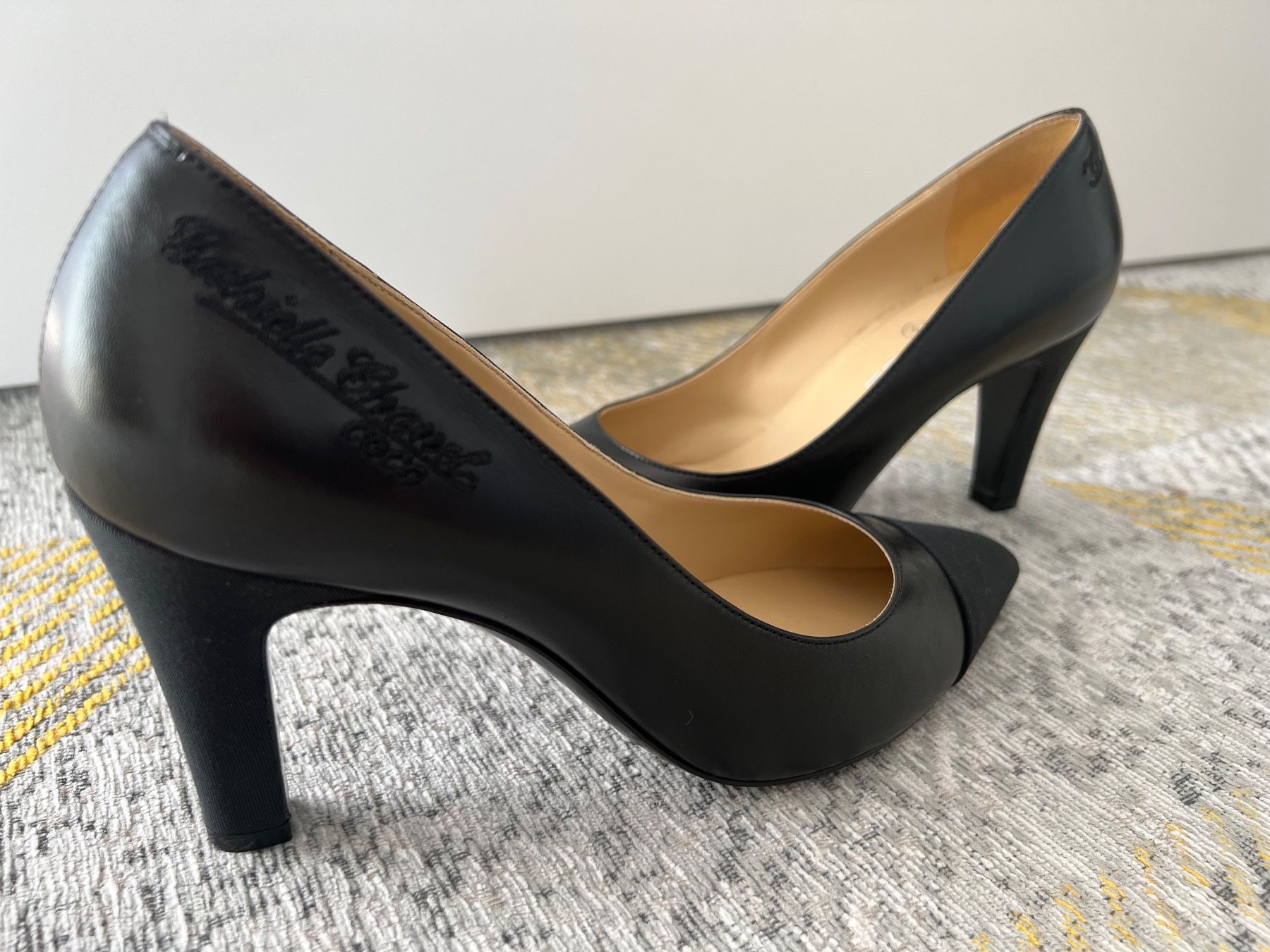 Chanel Damenschuhe: Chanel – Neu (gemäss Beschreibung) aus Zürich von ReStyle.