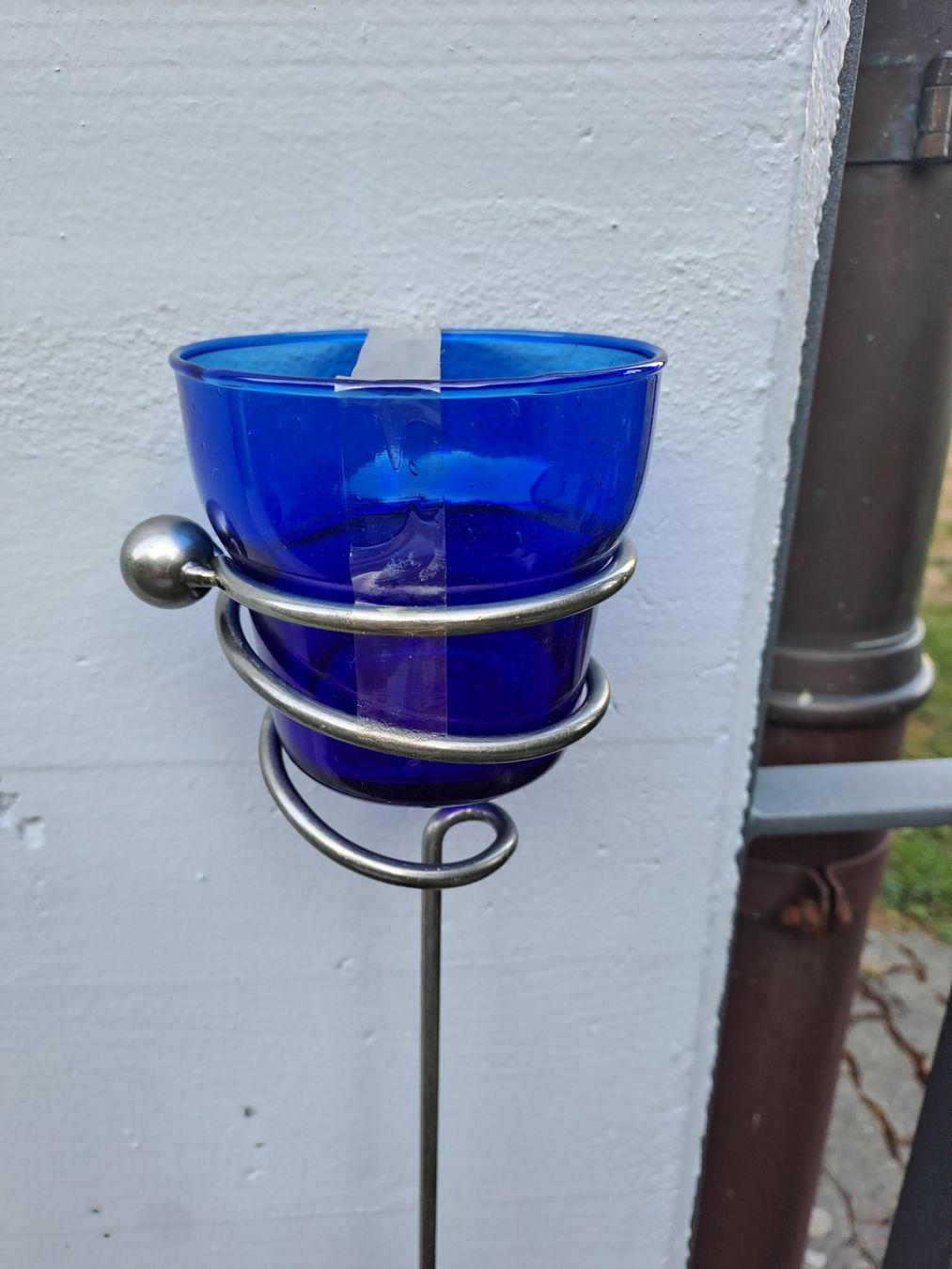 Tutte le decorazioni: 4x Gartenstecker mit blauem Teelichtglas, neu – Usato da Wängi venduto da Raettli10 1