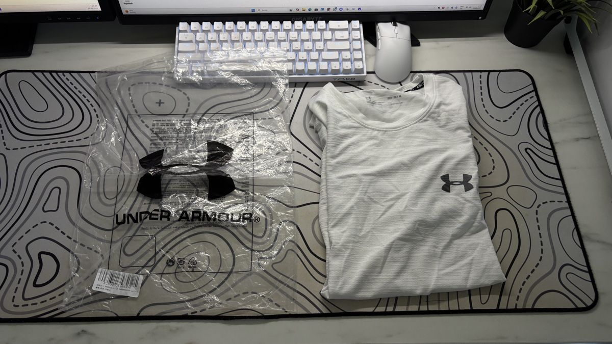Under Armour T-shirt: Under Armour Compression Shirt – Nuovo (secondo la descrizione) da Münchenbuchsee venduto da ore_wlr9 2