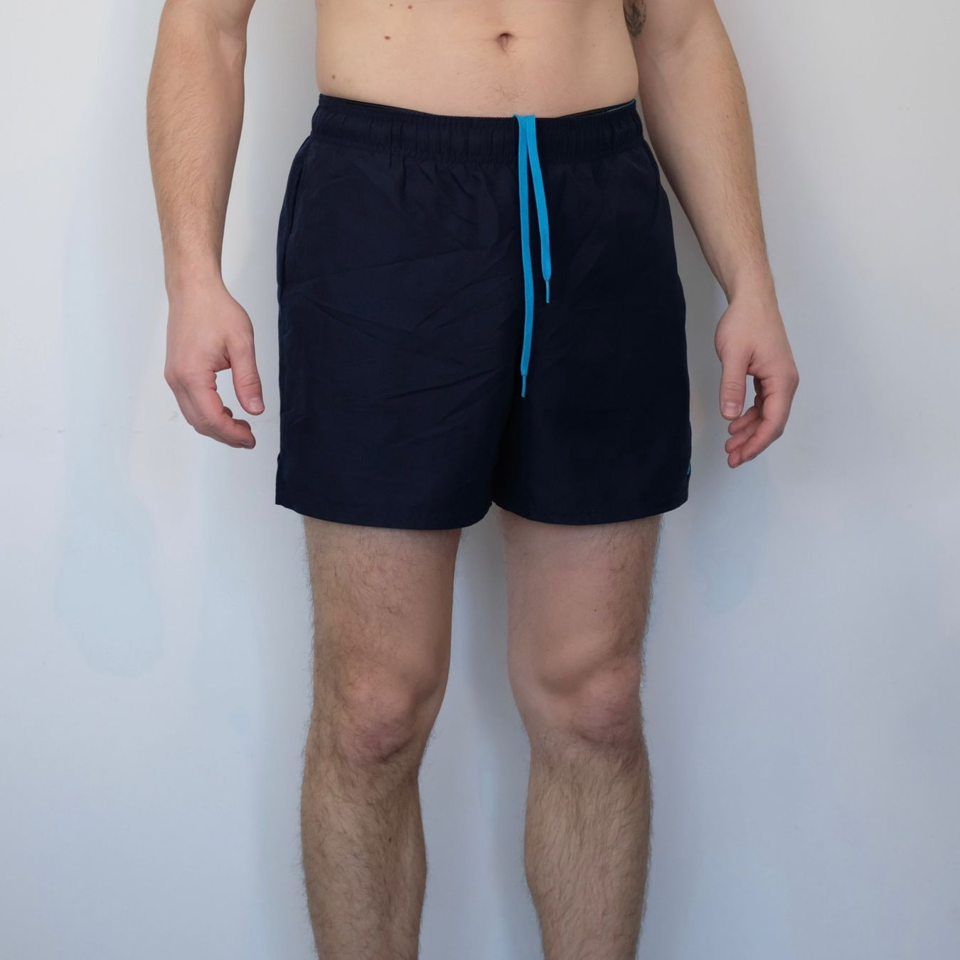 Nike Hosen: Nike Schwimmshorts in Dunkelblau Gr. M – Gebraucht aus Uetikon am See von Arthur.s