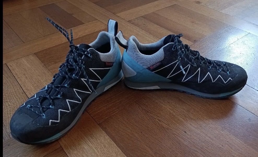 Chaussures femmes: Trekkingschuh DOLOMITE 41,5 – Neuf (Voir description) à Luzern par Tandem8