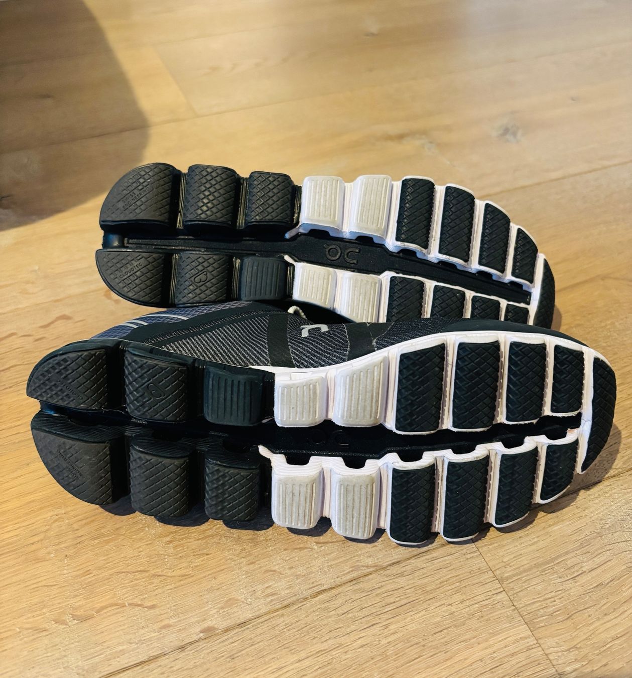 On Scarpe da donna: On Cloudflow Damen Gr. 38.5 – Usato da Ennetbürgen venduto da Evelyne_G 3