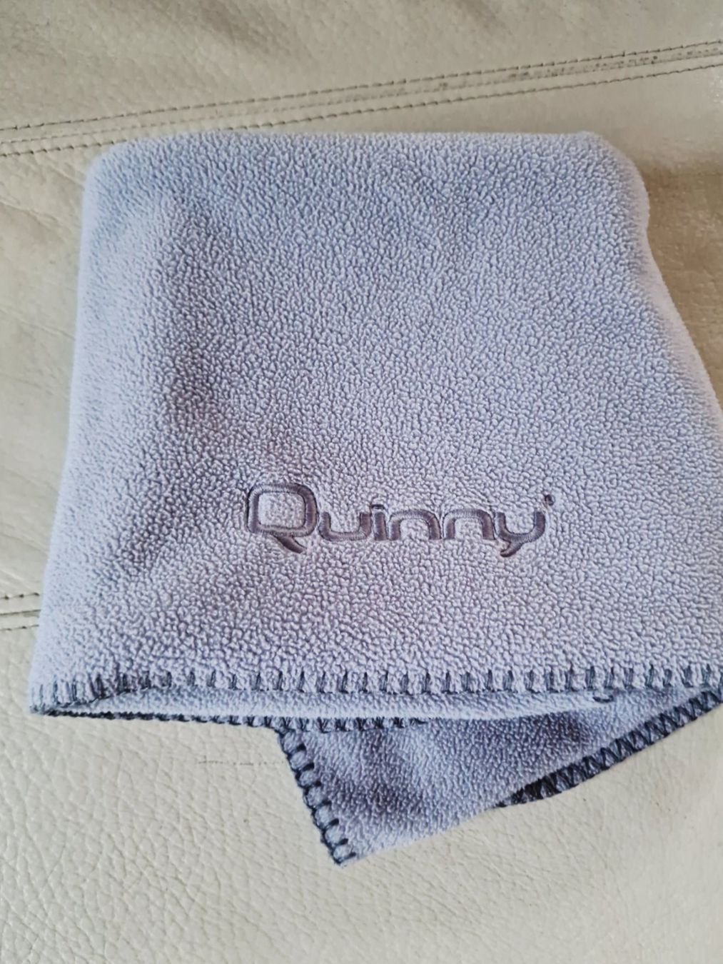 Coperte: Babydecke Quinny Grau Polyester ca. 75cm x 85cm – Usato da Hallau venduto da CHACLA 1