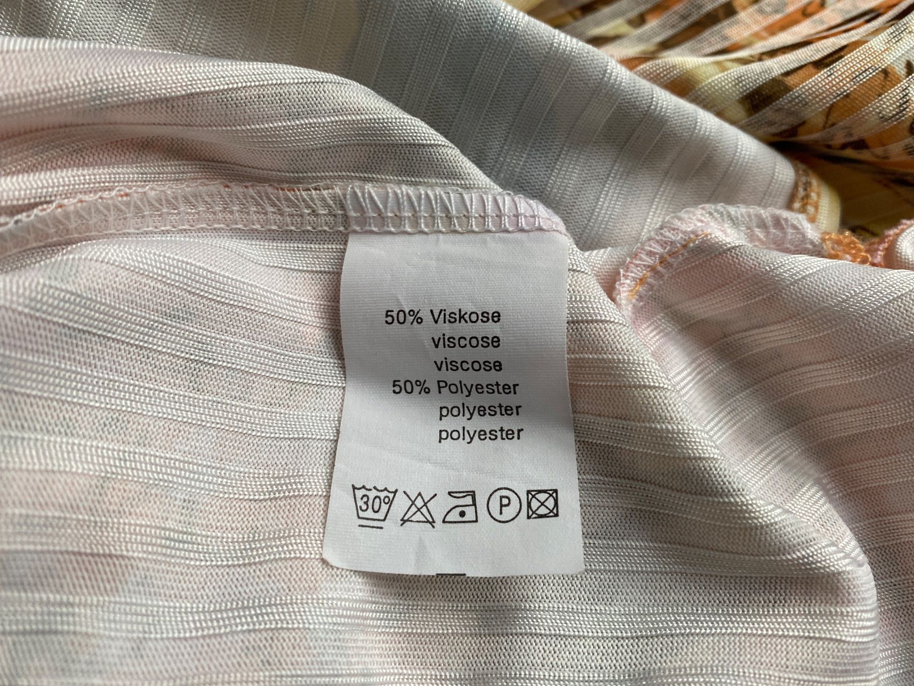 Top: Top – Usato da Bülach venduto da Jackybabue 2