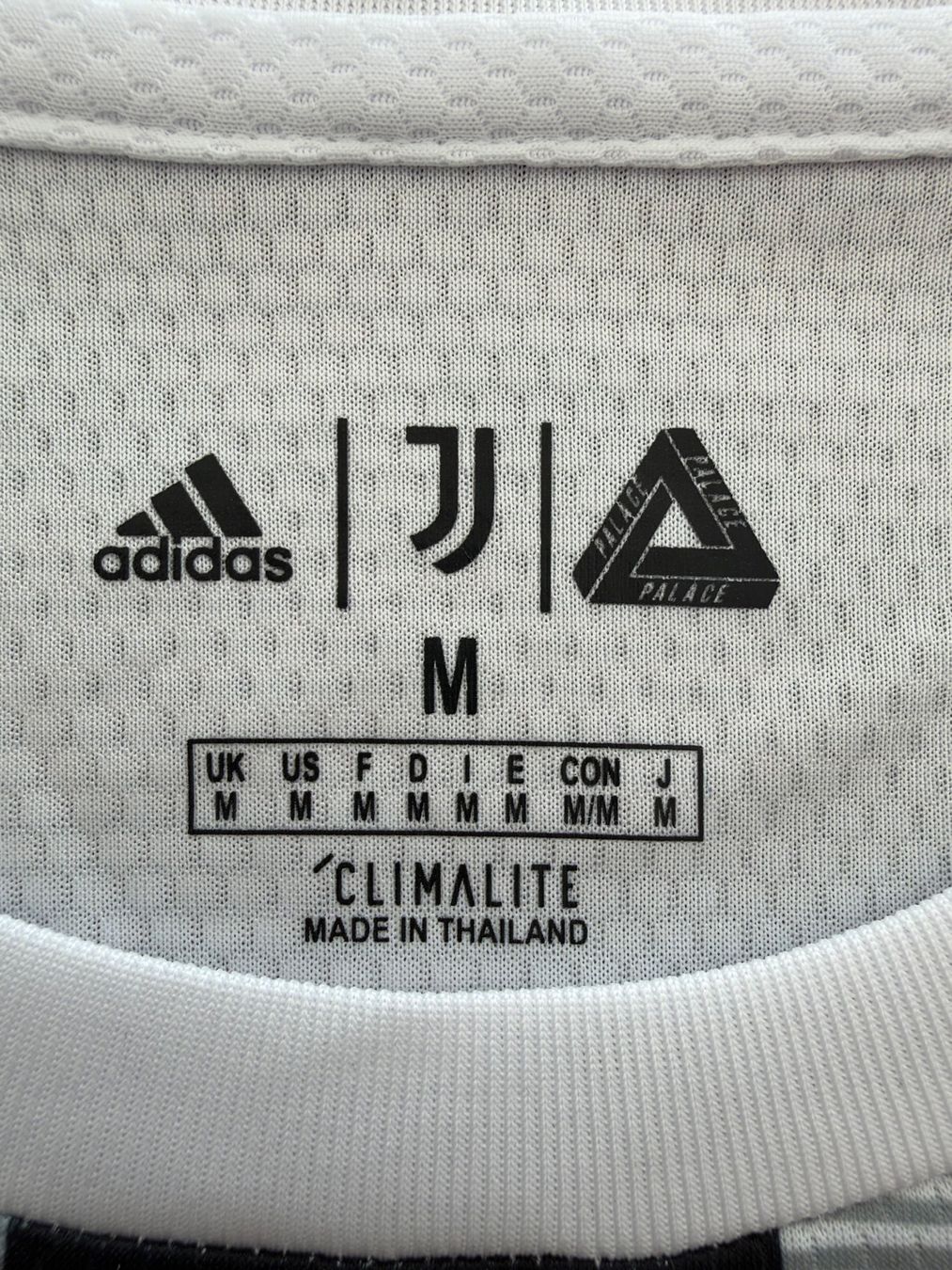 Adidas Canottiere & Pantaloni: Juventus x Adidas Palace – Nuovo (secondo la descrizione) da Olten venduto da gia_bc2q 6
