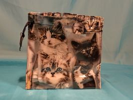 Kleine Tasche, Necessaire mit Katzen, Reissverschluss