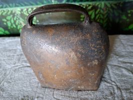Tolle, antike Kuhglocke-Treichel aus Metall