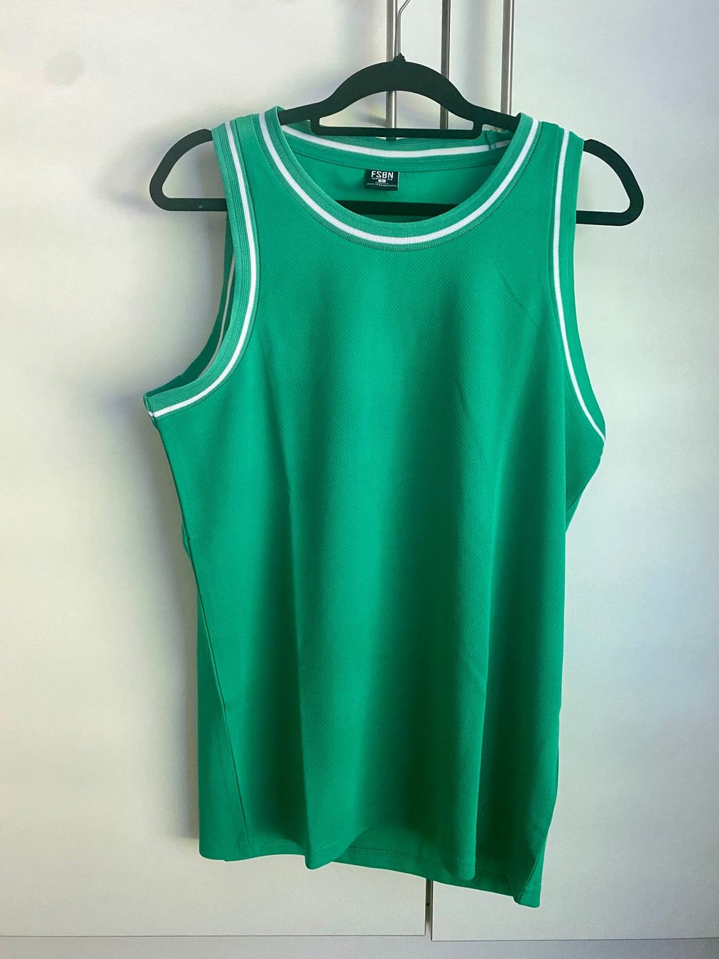 T-shirt: Tank top pair – Usato da Vogorno venduto da dlwlsns 2