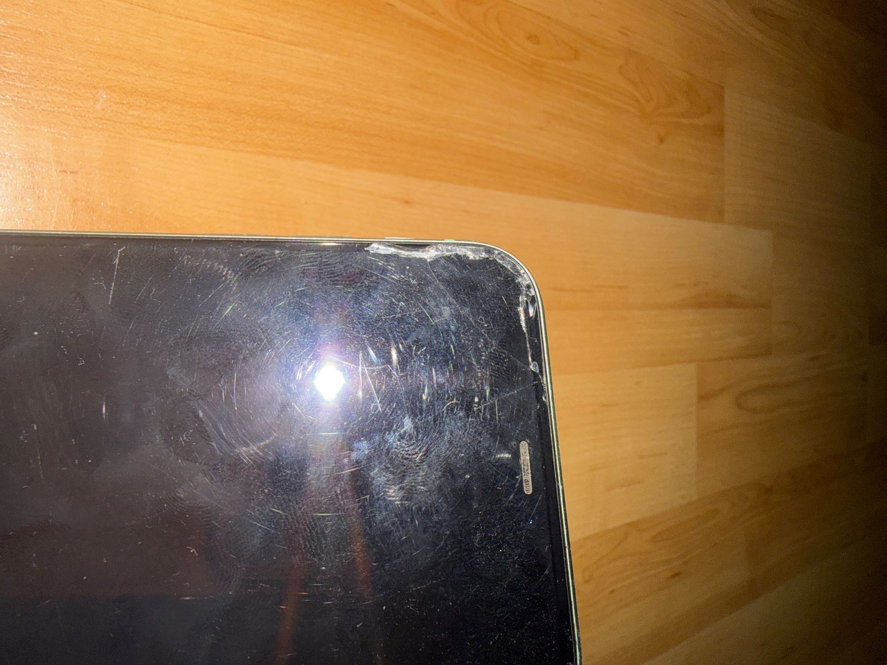 Apple Handys / Smartphones: Iphone 11 64 go turquoise – Defekt aus Lausanne von sah_5wsx 1