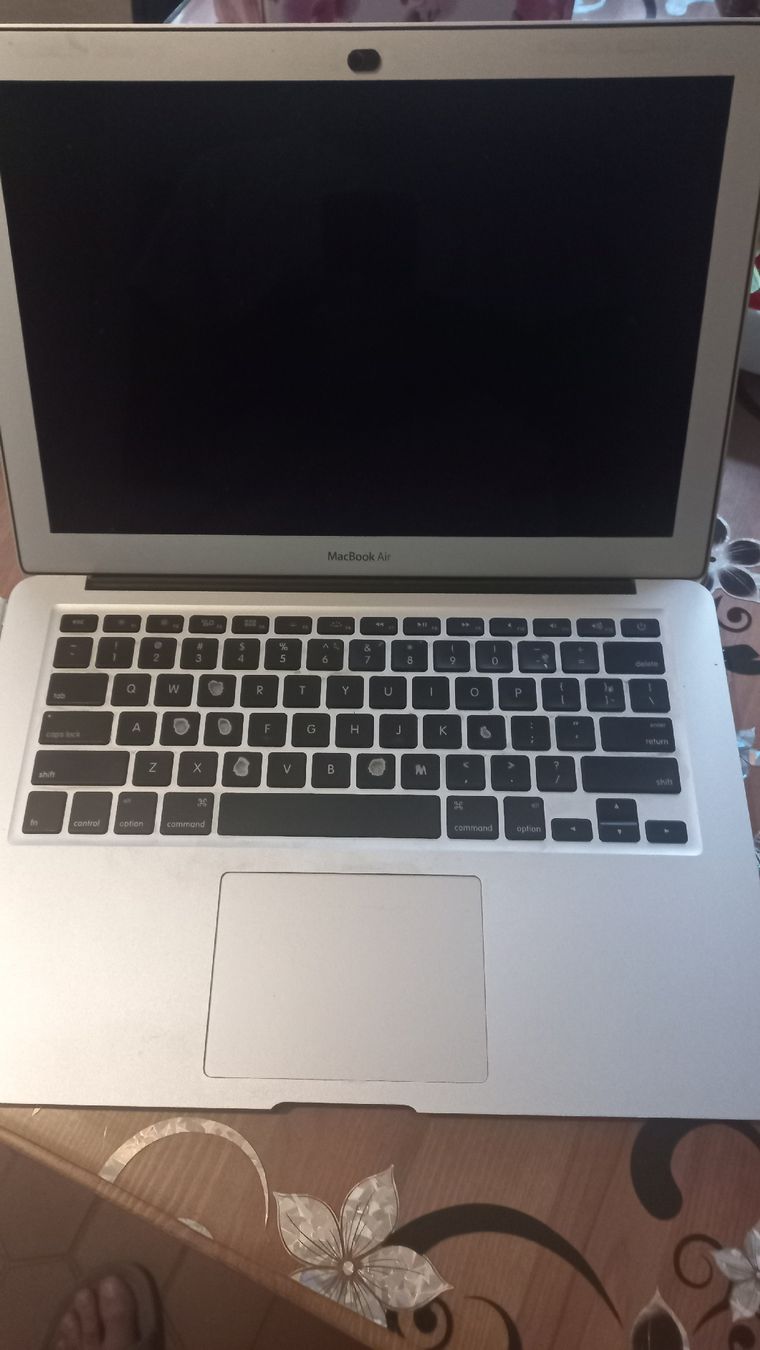 Apple Notebooks: Defekt 2011 Macbook pro – Gebraucht aus Zürich von yil_7zws 1