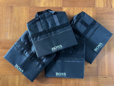 4 Hugo Boss Anzugtaschen - Kleiderhüllen - Business 