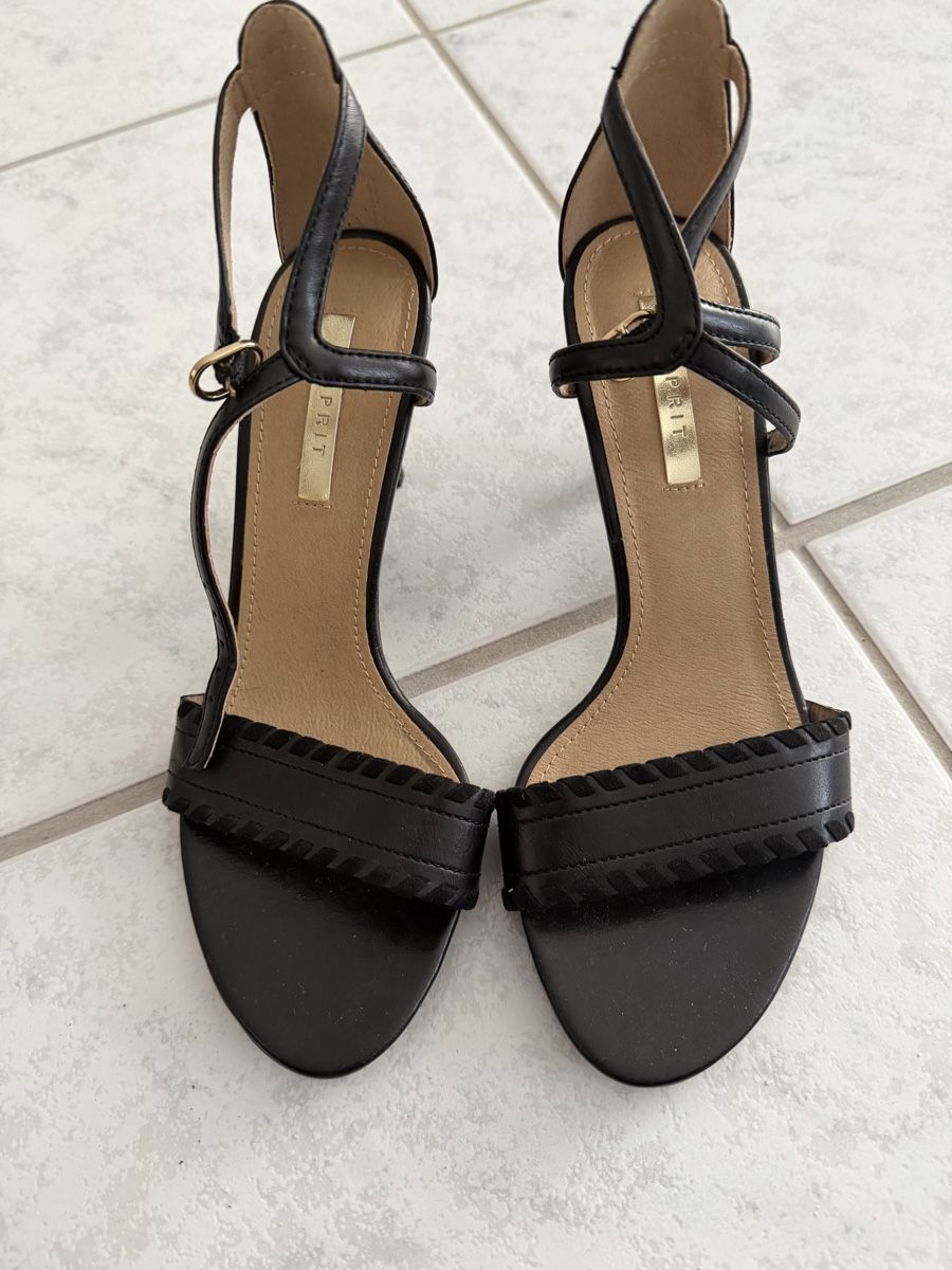 Esprit Scarpe da donna: Esprit Sandaletten Grösse 36 – Nuovo (secondo la descrizione) da Turgi venduto da ku-vo01
