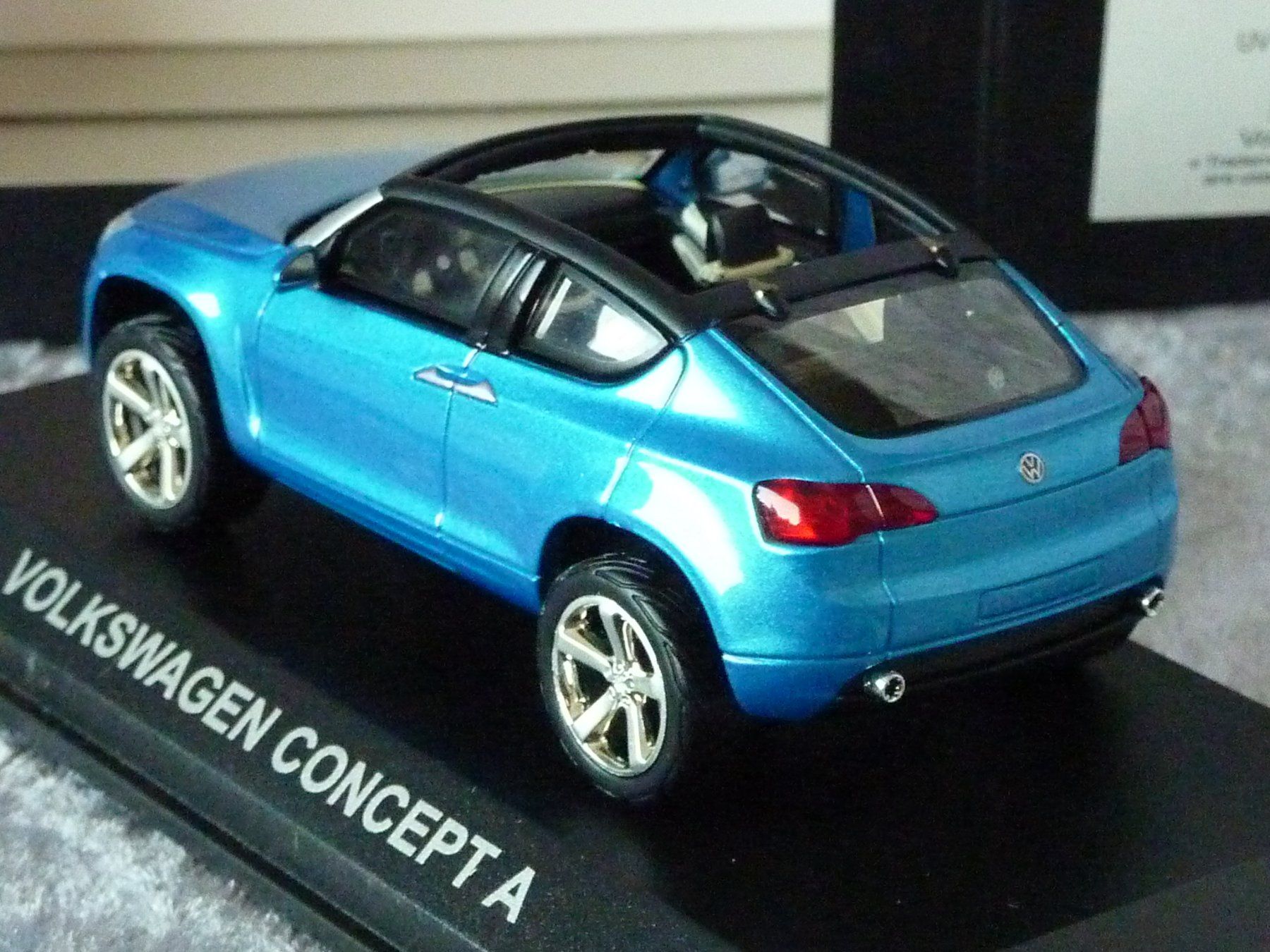 Volkswagen Modellini d'auto: Volkswagen Concept A  1:43 – Nuovo e nell'imballaggio originale da Dürrenäsch venduto da modellautos4you 4