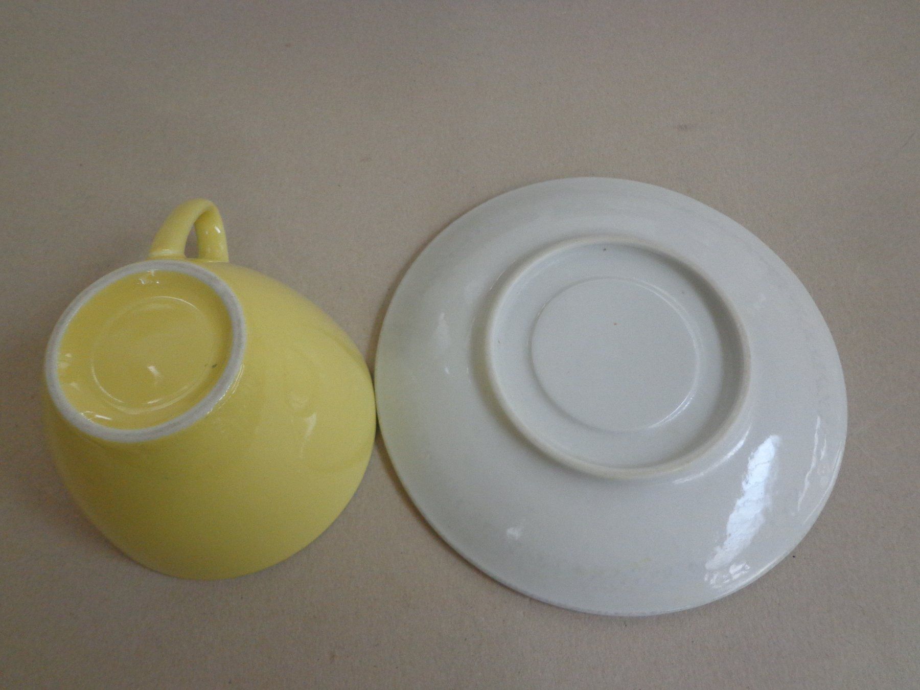 Rössler Tassen: Rössler gelb Kaffeetasse mit Unterteller – Gebraucht aus Zofingen von schmidi67 1