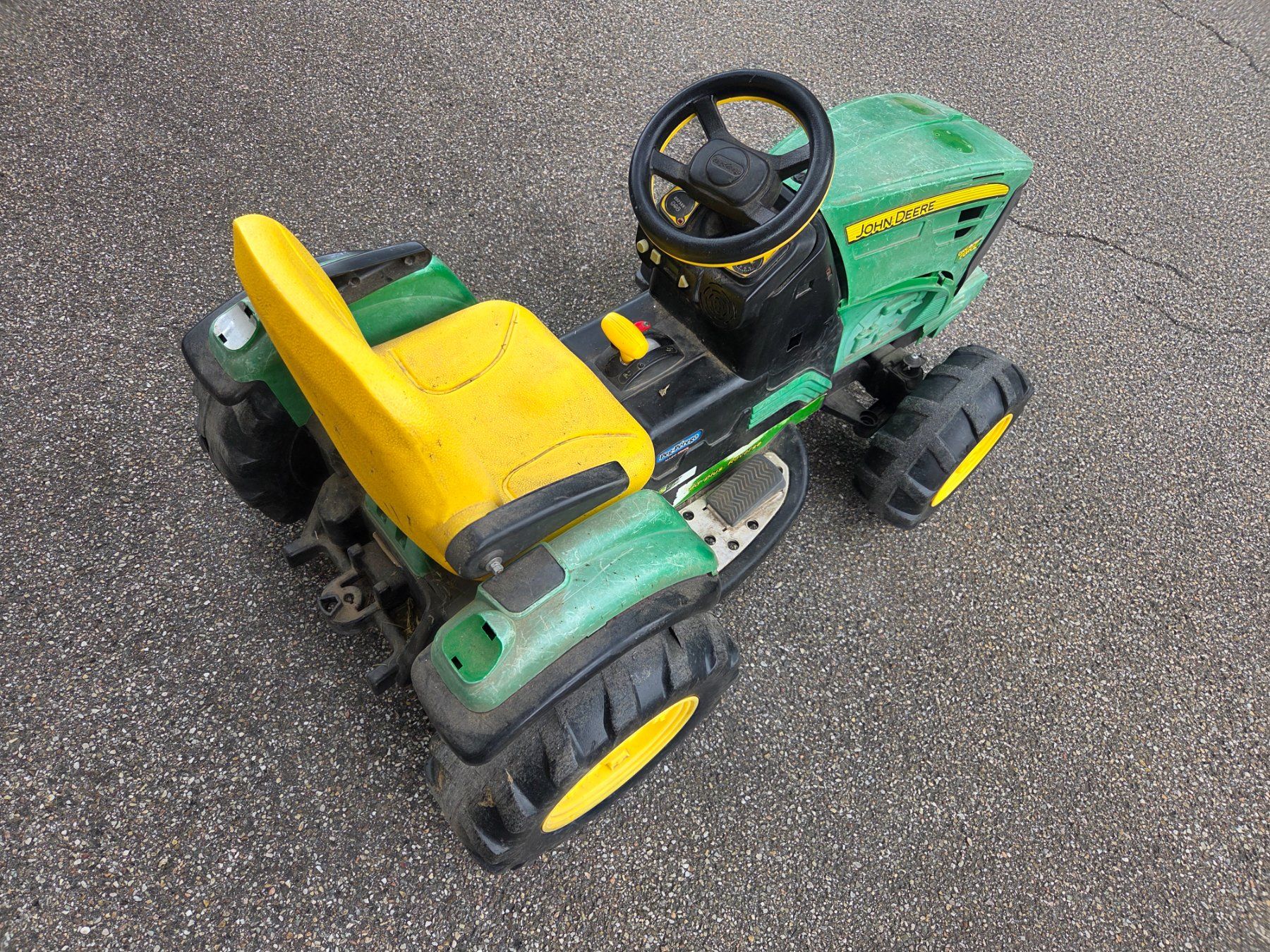 Peg Perego Fahrzeuge für Kinder: Peg Perego John Deere Elektrotraktor – Defekt aus Ebnet von Volvo.Power 3