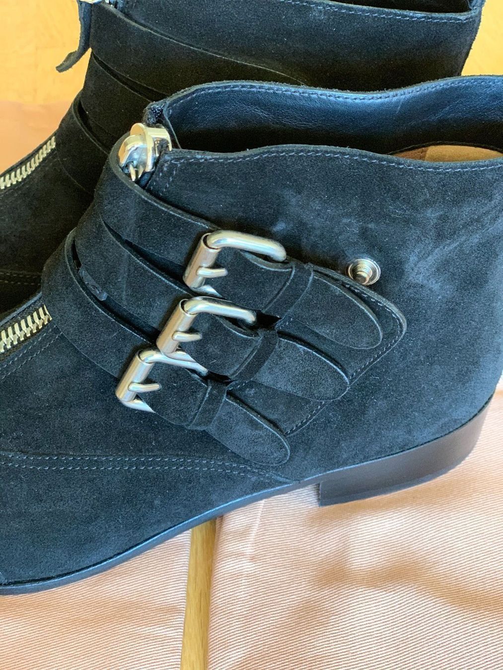 Scarpe da donna: Stiefeletten Tabitha Simmons, Gr. 38.5 – Nuovo e nell'imballaggio originale da Aesch BL venduto da Micimacko-4 3