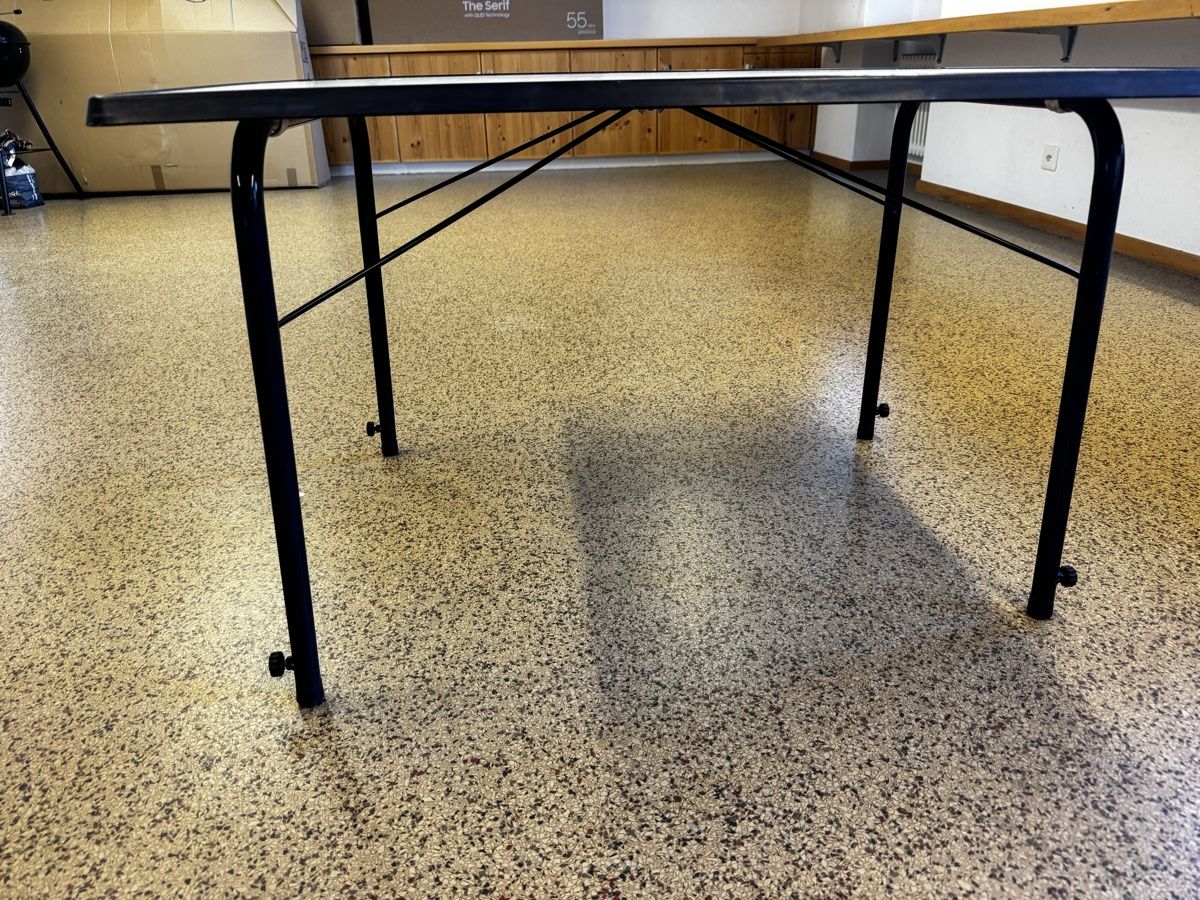 Tavoli: Campingtisch massiv faltbar – Usato da Tartar venduto da A.Lohner26 1