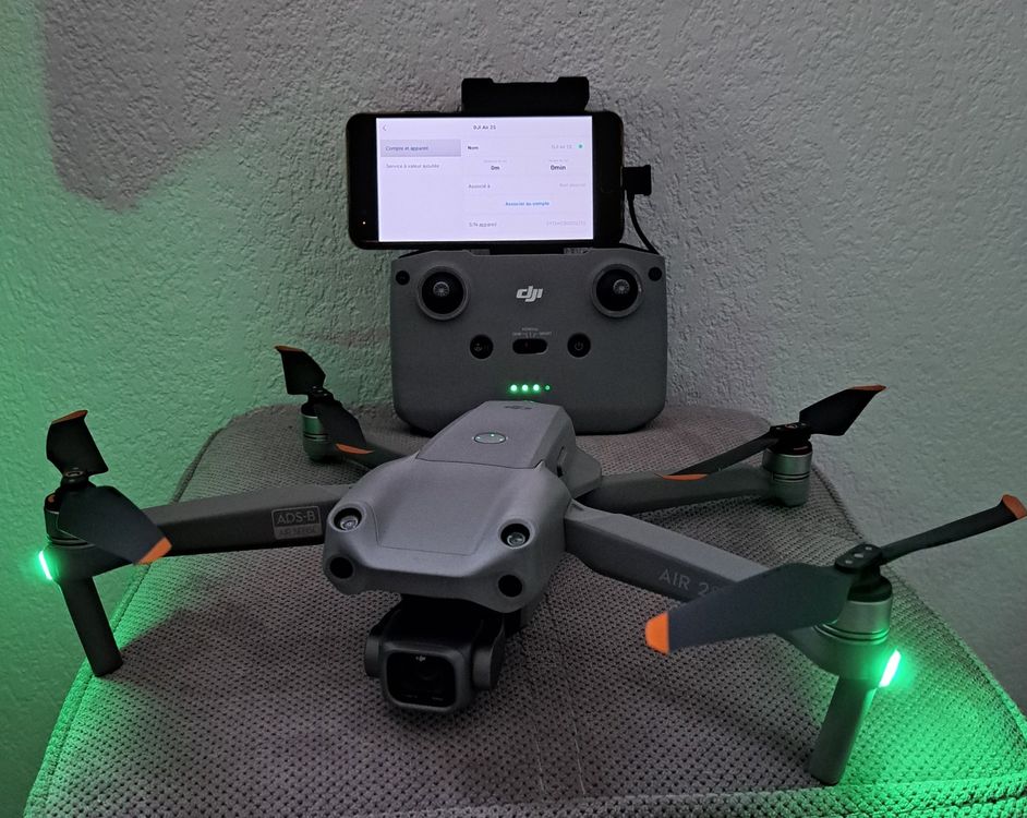 DJI Air 2S Fly More Combo NEUF (Neuf (Voir description)) à Genève pour ...