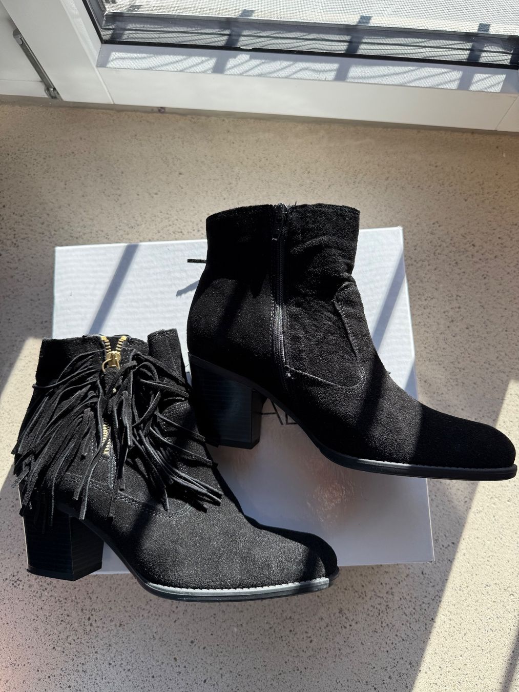Damenschuhe: Catwalk Leder Stiefelette mit Fransen Gr.38 – Neu (gemäss Beschreibung) aus Rotkreuz von ILURENA 3