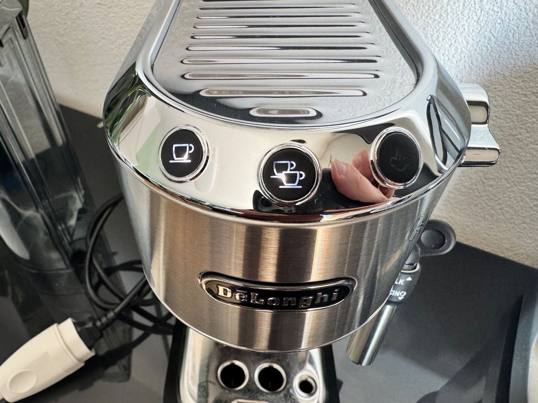De'Longhi Macchine per caffè & Macchine per espresso: DeLonghi Dedica inkl. Zubehör – Usato da Löhningen venduto da santafe06 9