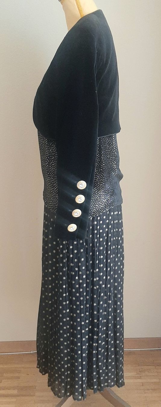 Escada Lotti di vestiti: Ensemble 3 pièces Escada vintage luxe – Usato da Chêne-Bourg venduto da chsandra34 3