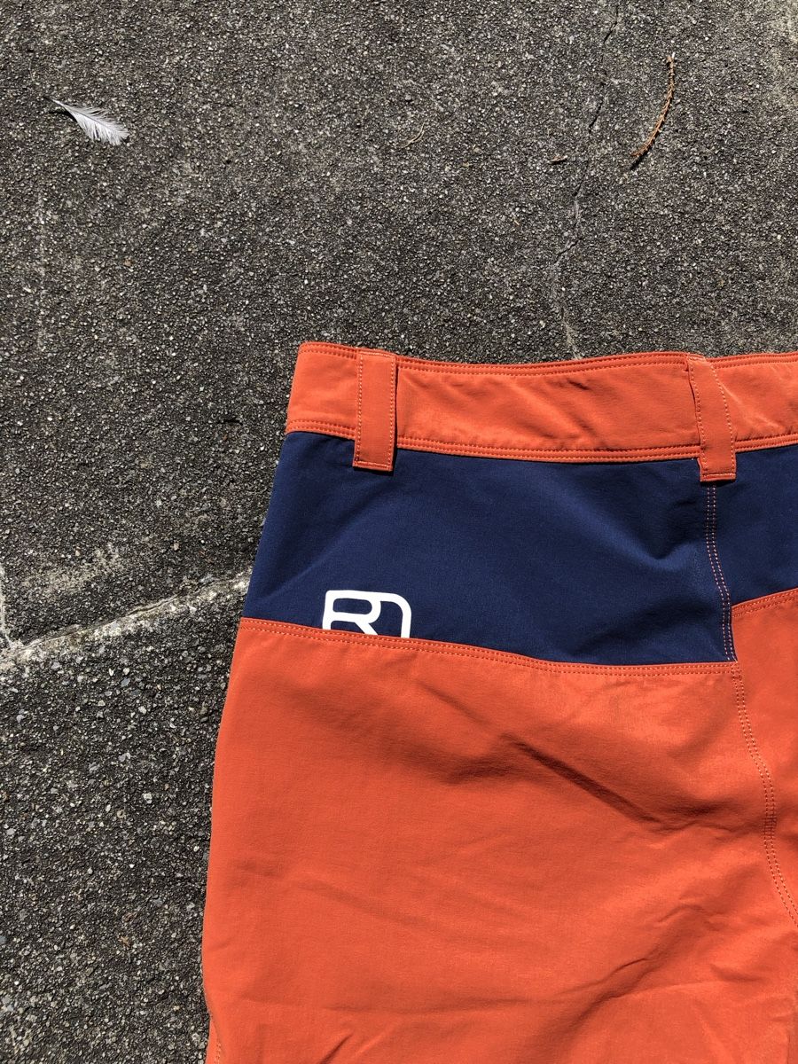 Ortovox Pantaloni: Ortovox Pelmo Shorts – Usato da Fribourg venduto da ann_l9b7 6