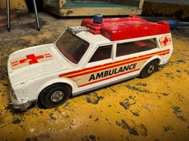 ALTES BLECHSPIELZEUG MATCHBOX VON 1974 AMBULANCE