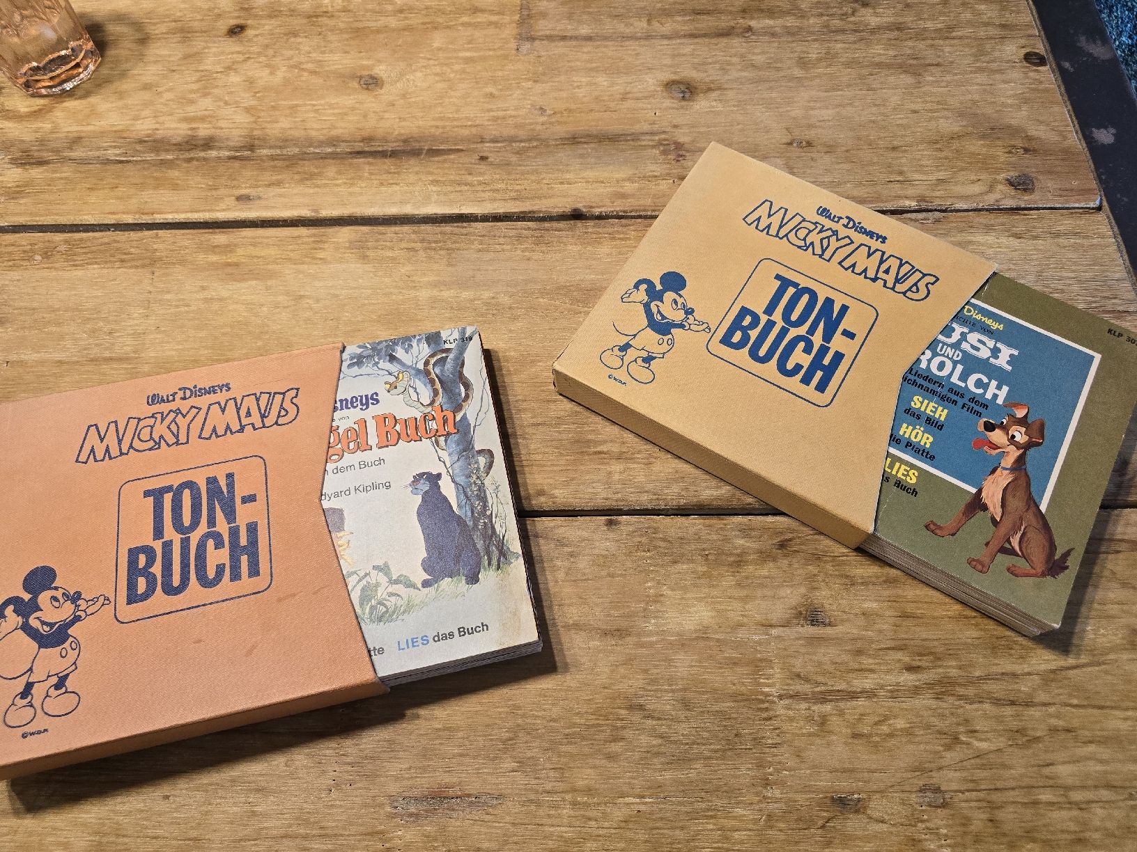 Schallplatten: Antike Tonbuch/Schallplatten Sammlung von Disney  – Gebraucht aus hinwil von Perlinchi 1