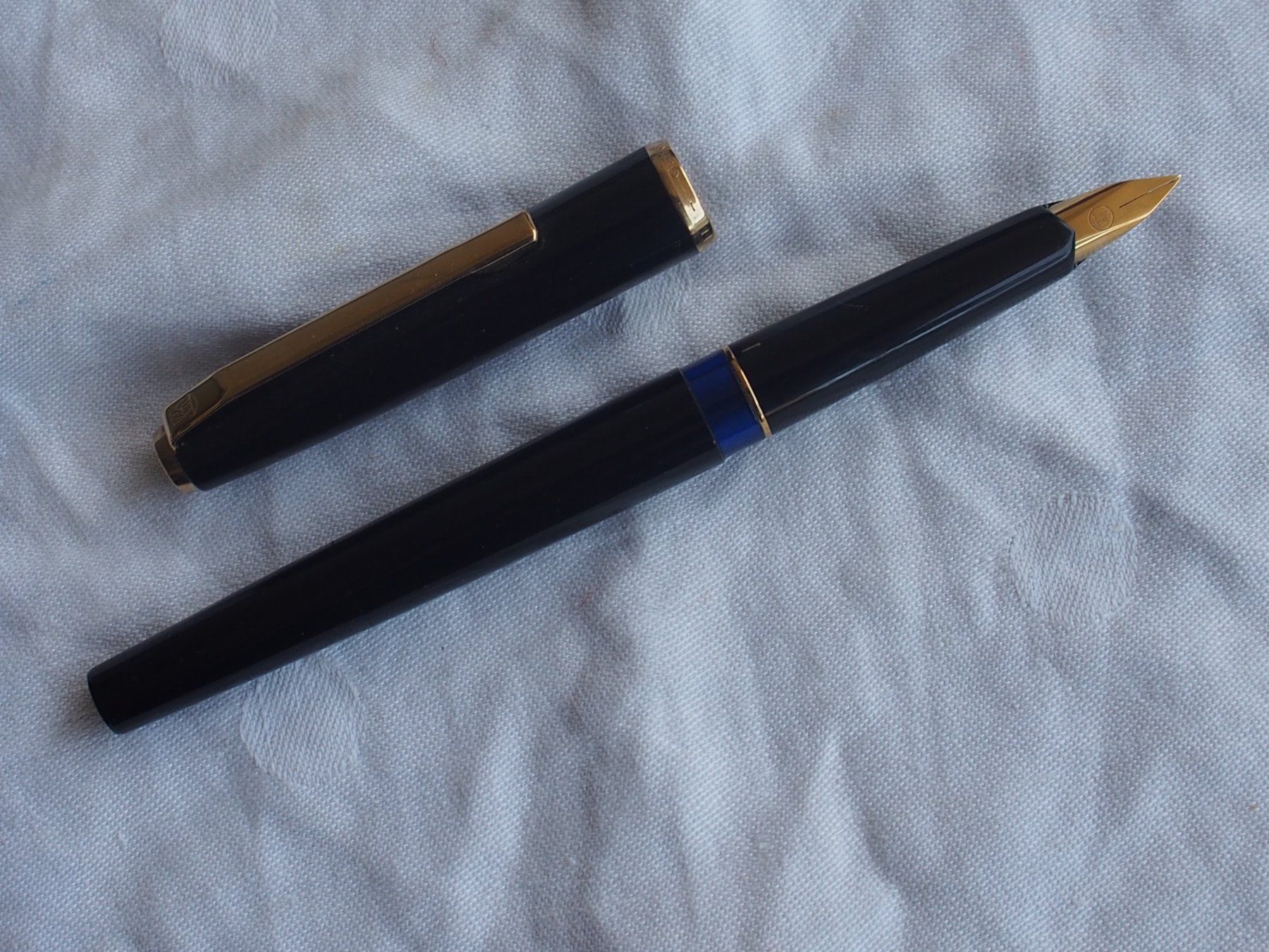 Pelikan Stifte & Marker: Pelikan 30 – Gebraucht aus Meyrin von SRkaem 3