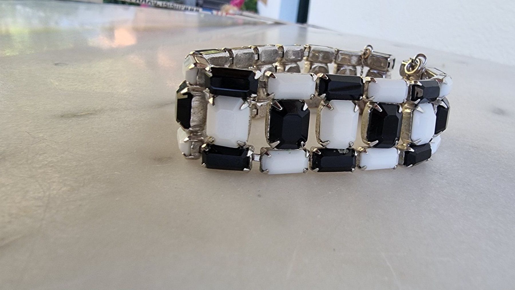 Bracciali & Braccialetti: Armband mit Verschluss -242 – Usato da Wald ZH venduto da Martin79 2