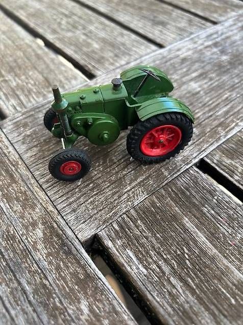 Modellini di ferrovie: Märklin - 8029, LANZ Ackerschlepper 71 – Usato da Ennenda venduto da glarner58 4