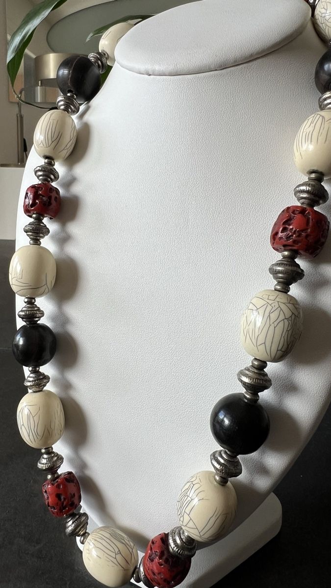 Catenine: Collier style africain – Usato da Nyon venduto da stylevintage79
