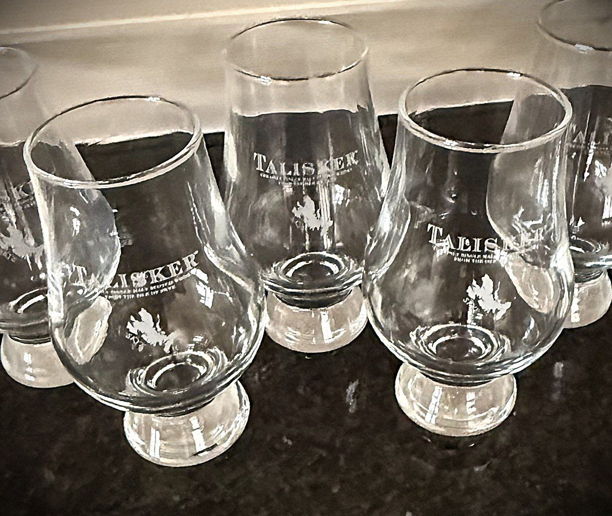 Bicchieri: 6 Talisker Whisky Gläser mit Logo – Usato da Lommis venduto da manmarmi 1