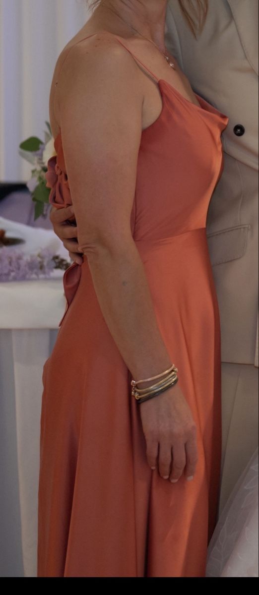Kleider: LAONA Kleid orange/ lachs  Grösse 36 – Gebraucht aus Glattbrugg von SMusic98 1
