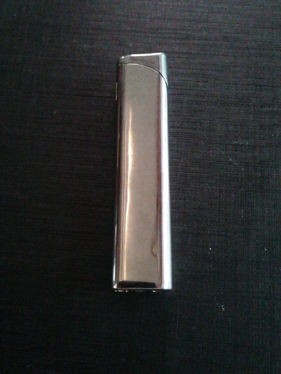 Briquet argenté Kaufen auf Ricardo