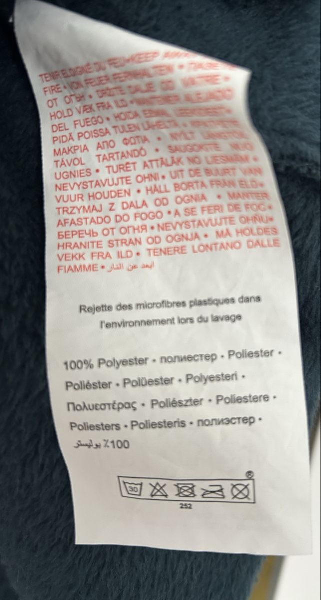 Altro in  Abbigliamento & Accessori: Kuscheliger warmer Poncho – Nuovo e nell'imballaggio originale da Einsiedeln venduto da sterngucker03 2