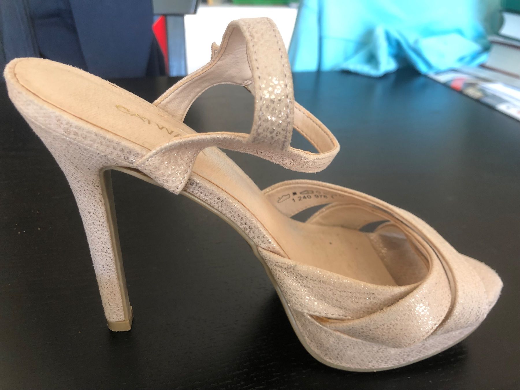 Scarpe da donna: Damen Sandalen, Gr. 37 – Nuovo (secondo la descrizione) da Adliswil venduto da Myxin 1