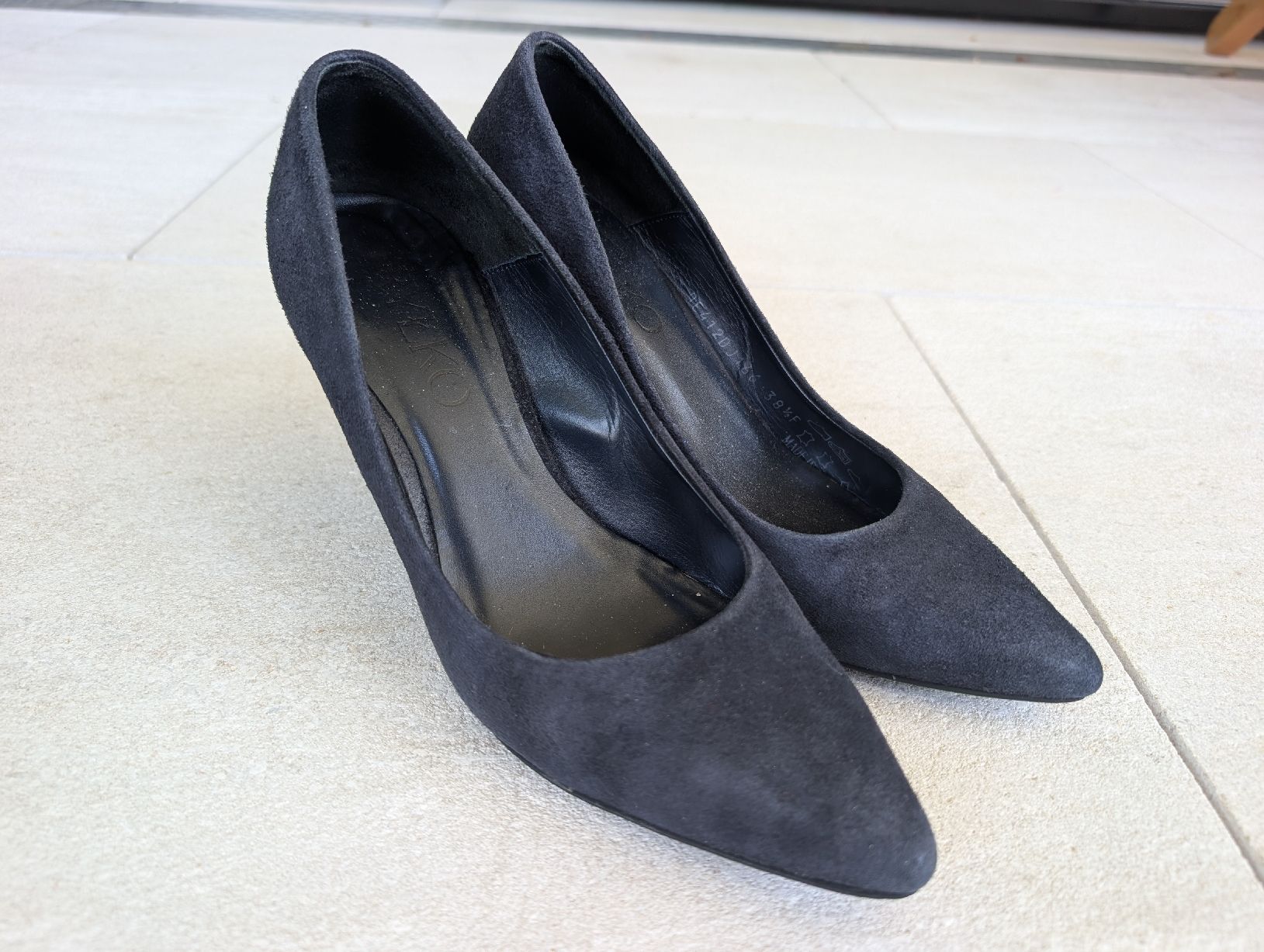 Damenschuhe: Elegant Navy Blu Suede Pumps – Gebraucht aus Lachen SZ von joa_rf9n 1