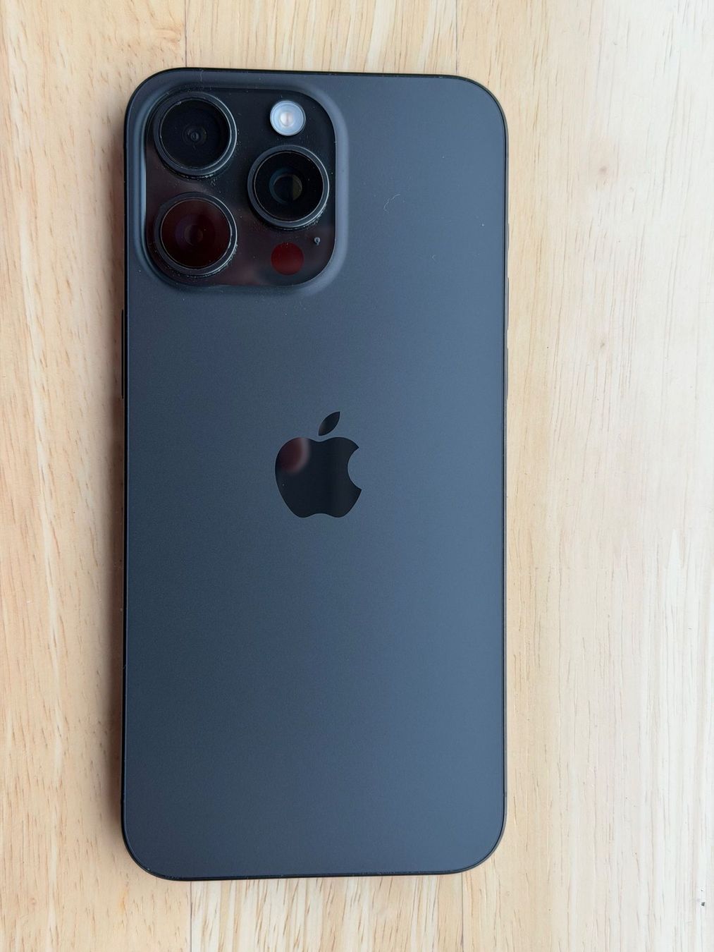 Apple Telefoni cellulari / Smartphones: IPHONE 15 Pro Max, 256GB, Black Titanium – Usato da Zürich venduto da Amaretto_zh 2