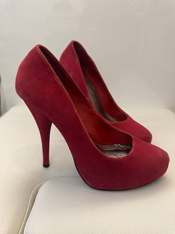 Scarpe da donna: Wildleder Schuhe Grösse 38 – Usato da Zürich venduto da 1daniela1 1