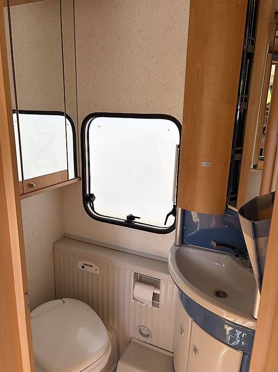 Veicoli da campeggio: Bürstner Ventana 490 TK – Usato da Erschwil venduto da _nakaomi_ 4
