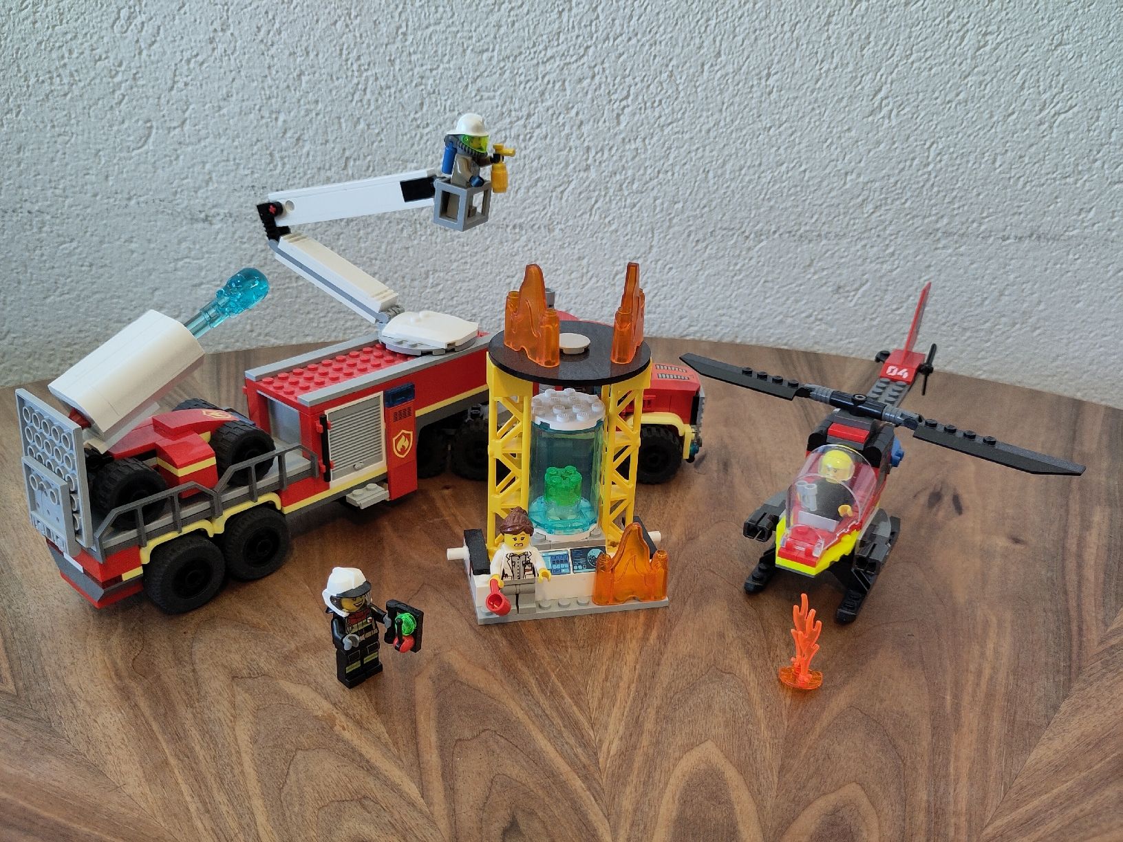 Lego Kit di costruzioni: Ensemble Lego pompiers – Usato da Neuchâtel venduto da div_5c6j