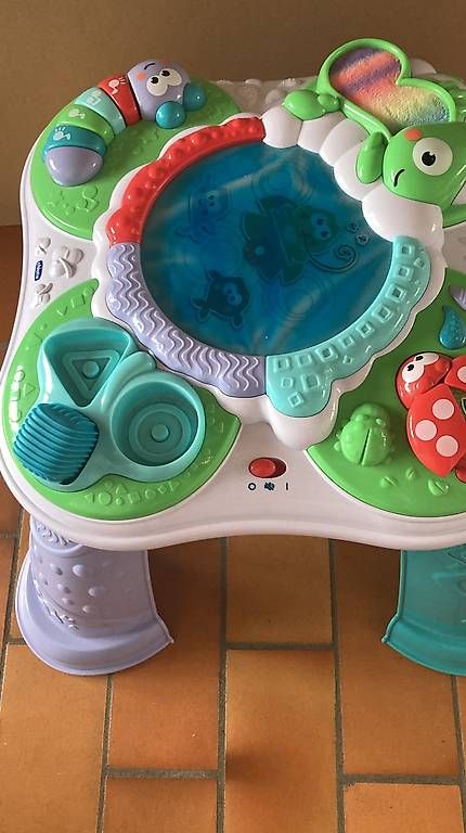 Giocattoli: Chicco Spieltisch – Usato da Möriken AG venduto da spending_spree86 2