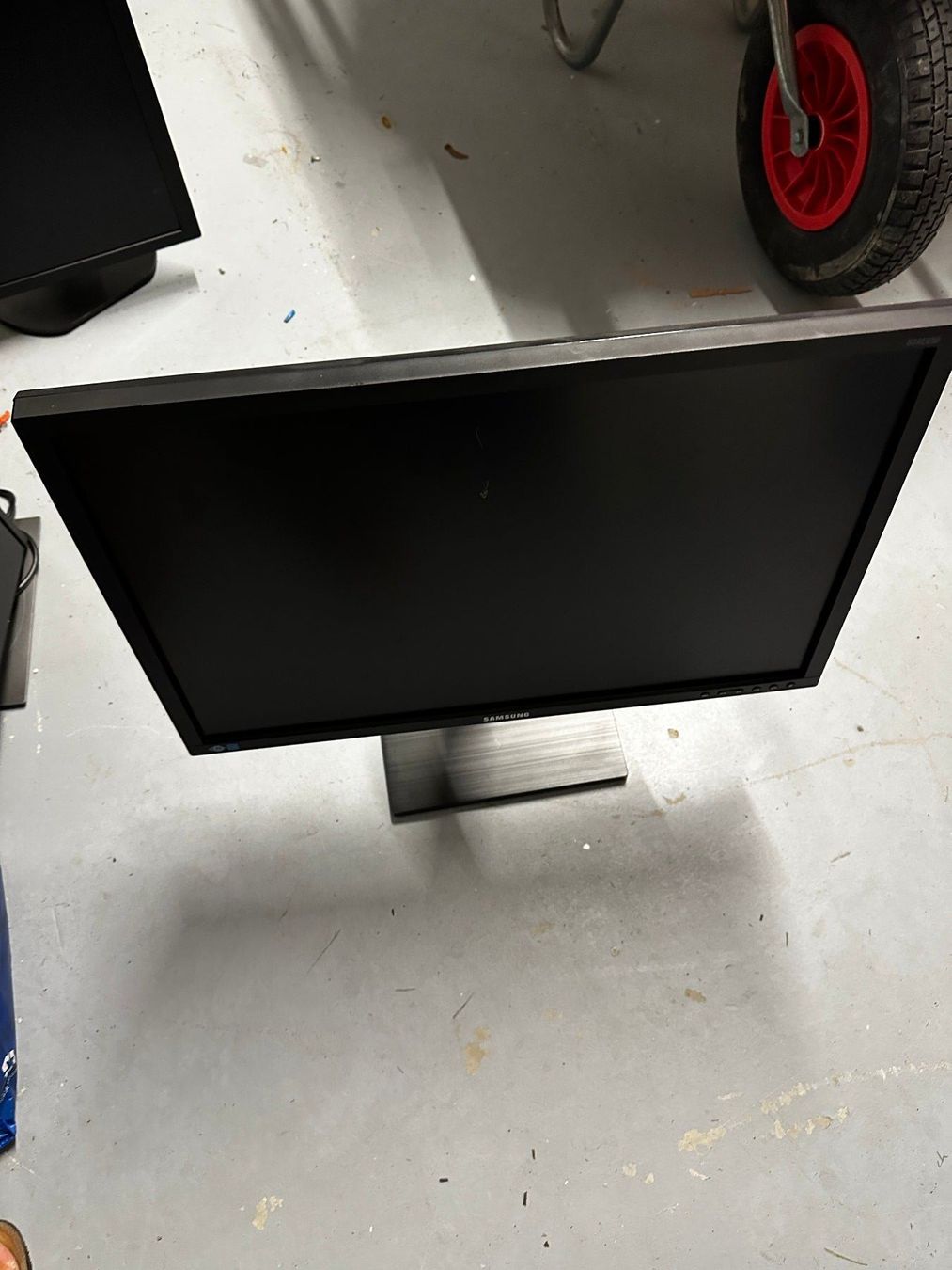 Samsung Monitore: 24" Monitor Samsung S24E650BW WUXGA MON4 – Gebraucht aus Zürich von BimmerM